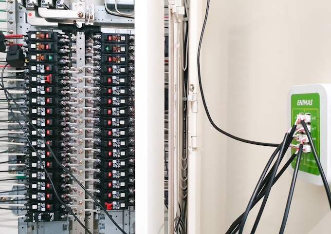 自社課題から生まれたIoT電流計を製品化し、「電気の見える化」で新規事業を創出