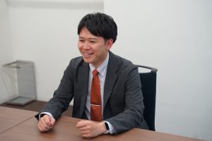 松園氏
