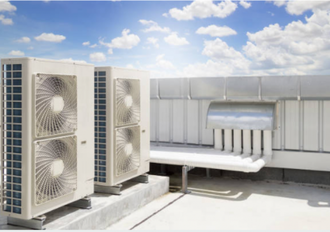 室温データや電力使用量を可視化し、エアコンを遠隔制御することで省エネサービスを提供
